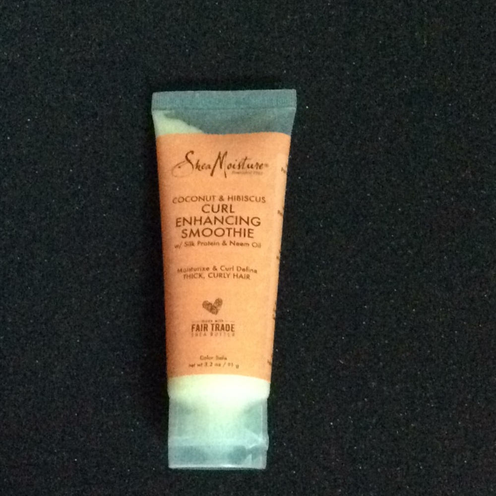 🐶 $4 🐶 Shea Moisture Curl Enhancing Smoothy